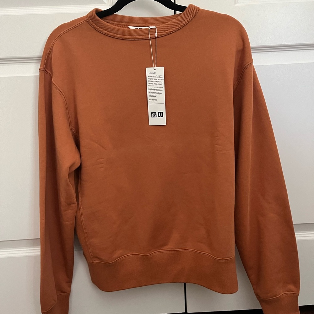 Uniqlo Crewneck Sweatshirt